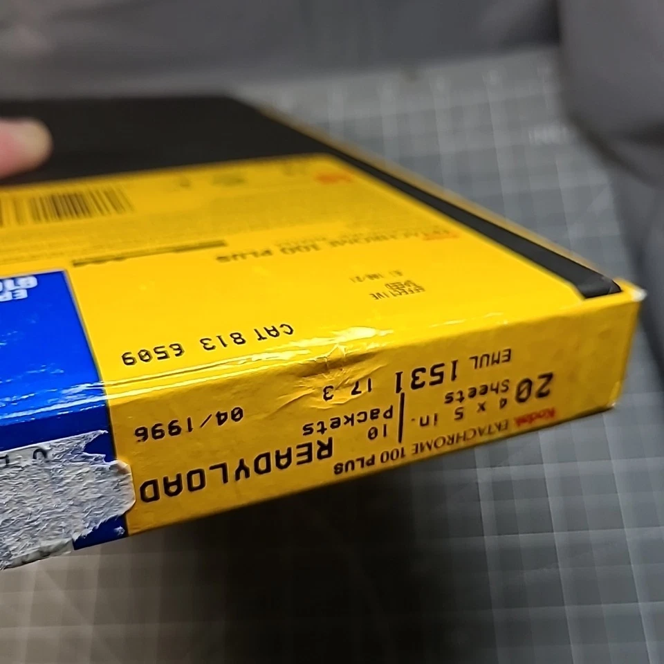 20 Sheet Kodak Professional Ektachrome 100 Plus 4x5 Readyload Film - EXP 04 1996 - Image 3 of 4