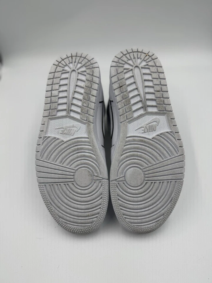 Size 9 - Air Jordan 1 SE Mid Iridescent Trim W Very Rare - Imagem 4 de 4