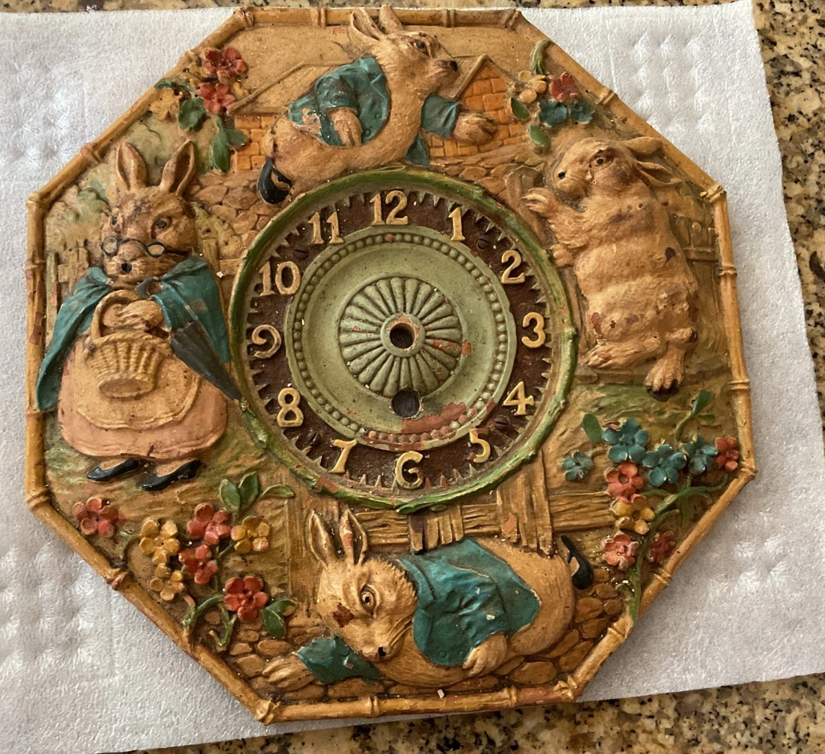 Collectible Wall Clocks Lux 1920-1949 Time Period Manufactured for