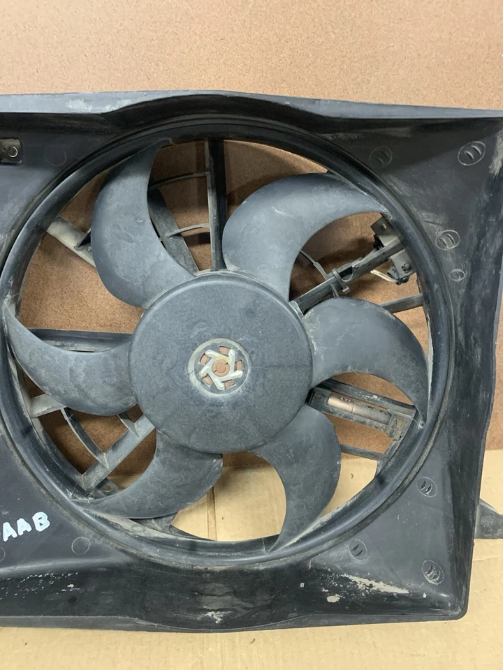 94-2002 Saab 900 Turbo 9-3 Electric Radiator Fan with Shroud & resistor 4877015 Foto 2 de 4