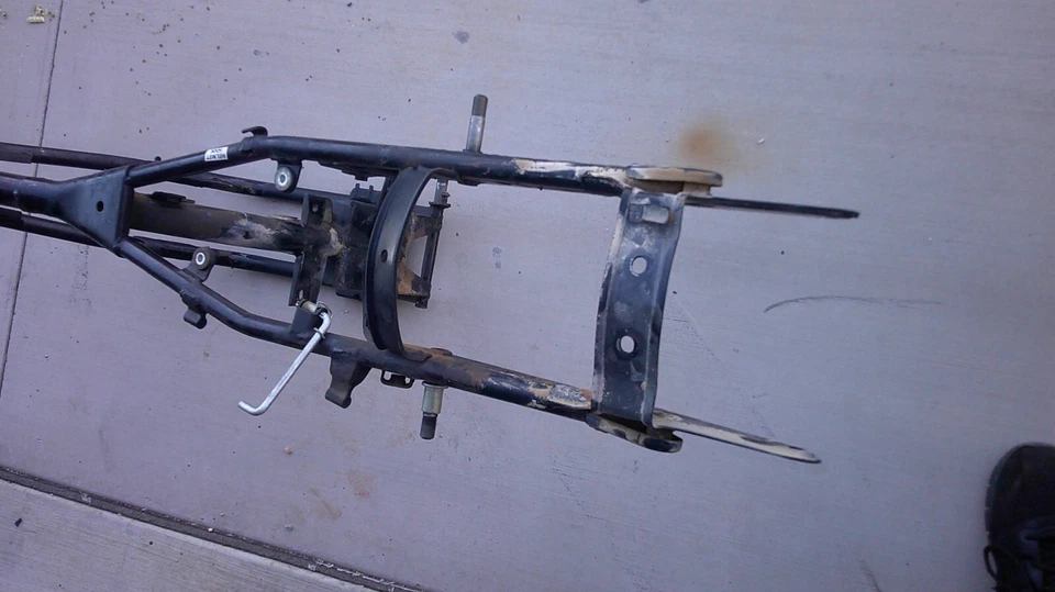 Cuadro chasis Kawasaki KE100 1976-1981 enduro Foto 2 de 4