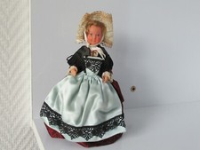 (N°1) ANCIENNE POUPEE FOLKLORIQUE DOLL PETITCOLLIN REGION BRETAGNE SAINT-MALO ?