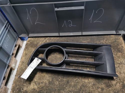 Stoßstangengitter vorne links Nebelscheinwerfer 6Q0853665A VW Polo 9N Bj. 2004