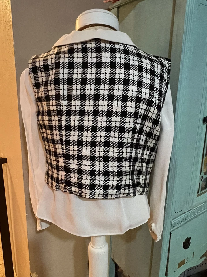 Vintage Junior House Boutique Collection Set Vest &  Shirt Size 9 School Girl - Image 4 of 4