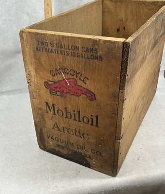 antique shipping box Arctic Mobil Oil wooden  Gargoyle 21x11x15 vg original 1920