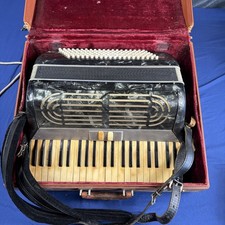 Vintage Gaviani Special Accordion