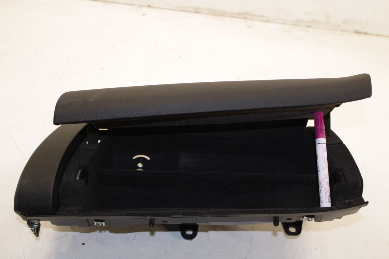 2014-2016 Maserati Ghibli S Q4 Glove Box Storage Compartment 670018460 OEM