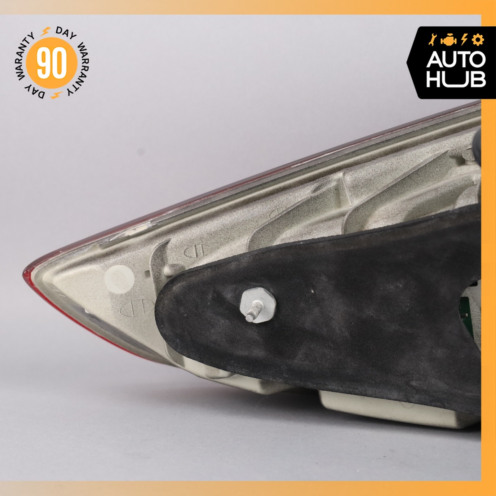 08-12 Maserati GranTurismo M145 Right Side Outer Tail Light Lamp 234380 OEM 45k