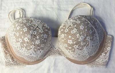 Victoria s Secret 40D 40 D Very Sexy Push Up Bra Lace Overlay Beige Cream Nice