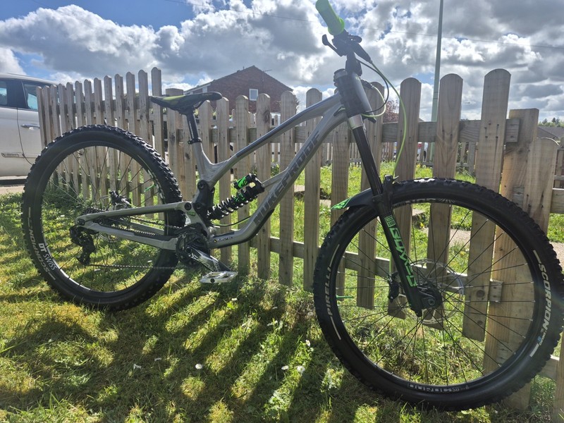 Nukeproof Dissent DH full Suspension Mtb  Swap 29 Downhill Mountain Bike