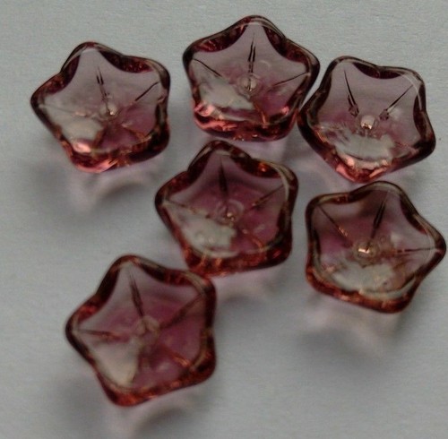12 Glass Flower Beads Purple. 9mm. Jewellery Making/Embellishments/Sewing - Picture 6 of 11