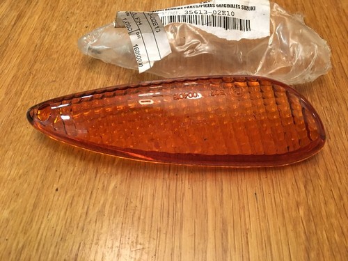 Genuine New Suzuki Ay50 Katana Right Hand Indicator Lens 35613-02E10 - Picture 2 of 3