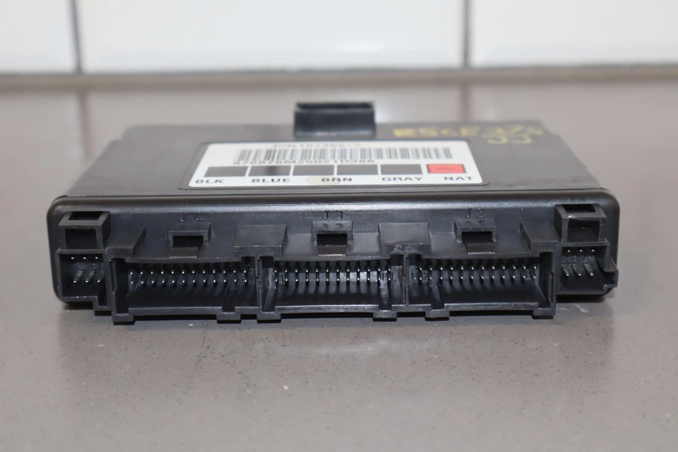 03-06 Módulo de control de carrocería Chevy SSR BCM 15136876 OEM Foto 4 de 4