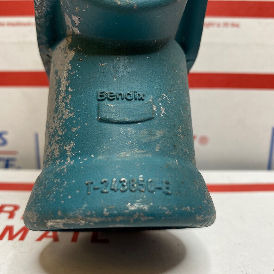 Bendix T-243850-E Tractor Valve T243850E | Aftermarket