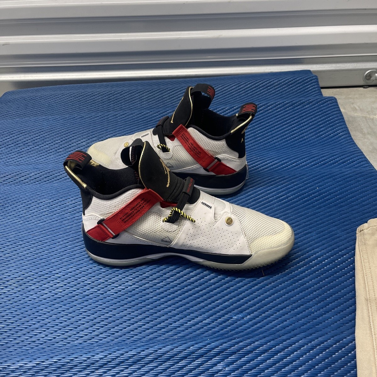 Nike Air Jordan 33 XXXIII 'Future of Flight' White/Red/Black/Gold