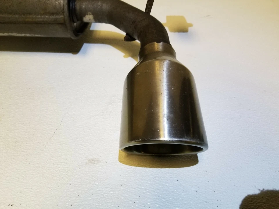 11 12 13 14 FORD EDGE SPORT SILENCIADOR ESCAPE TRASERO PUNTA TUBO FABRICANTE DE EQUIPOS ORIGINALES 43 k millas Foto 3 de 4