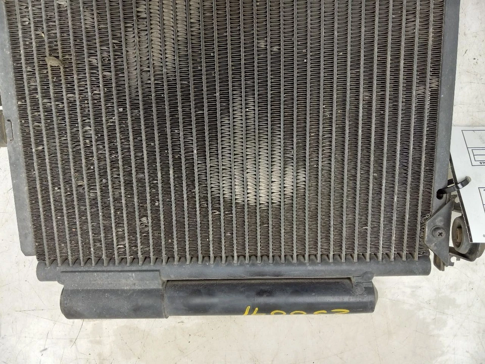 03 04 05 TOYOTA ECHO AC CONDENSER  - Image 3 of 4