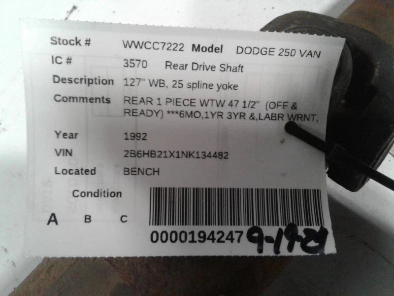 Rear Drive Shaft 127" Wb 25 Spline Yoke Fits 92-93 DODGE 150 VAN 1932417 Foto 4 de 4