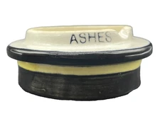 Vintage Kitschy Upside-Down TOP HAT ASHTRAY - EXCELLENT CONDITION