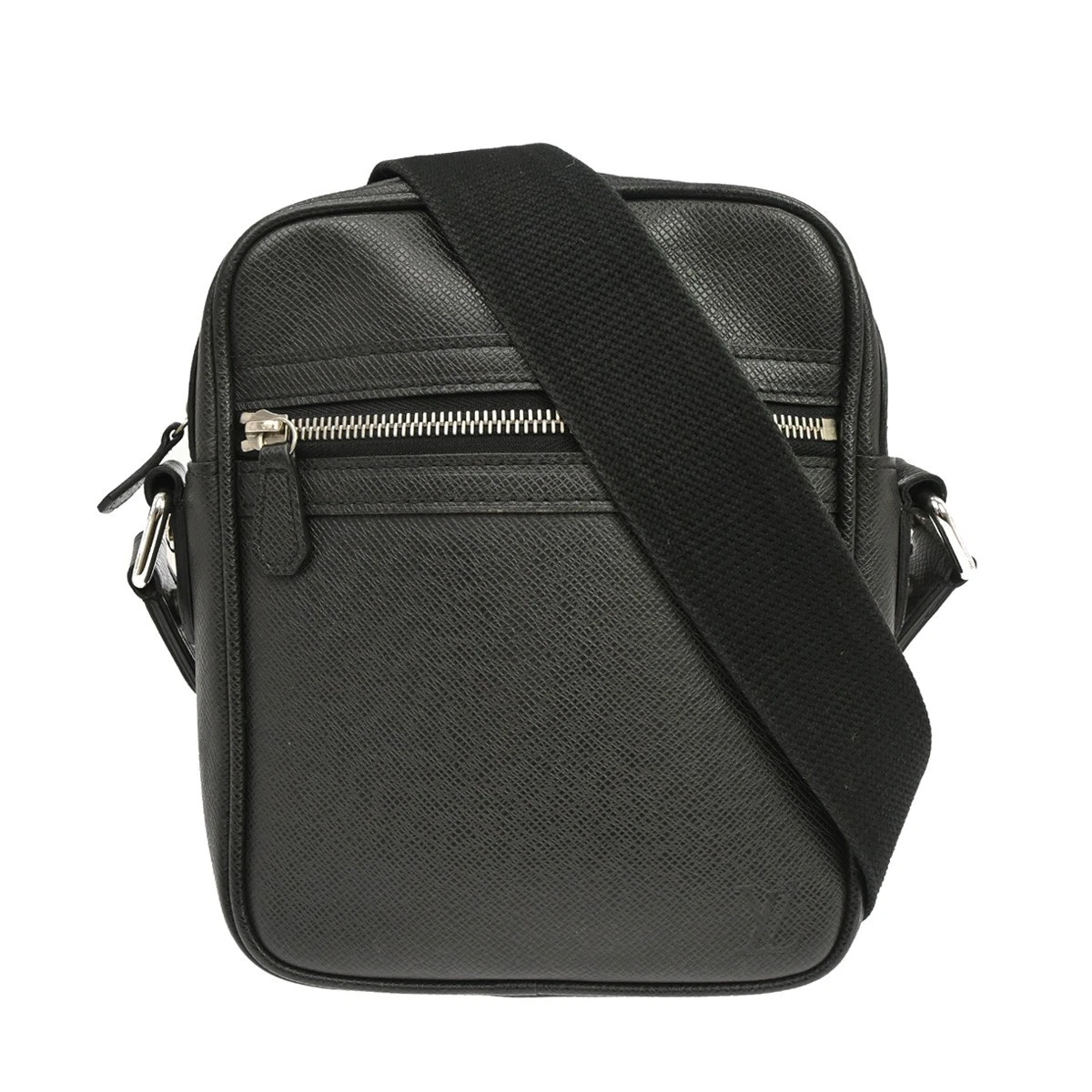 Louis Vuitton Taiga Messenger Bags for Leather Exterior Women for