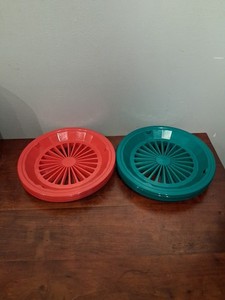 Vintage PackerWare--16 Plastic Paper Plate Holders-- Made in USA--Pink And Green