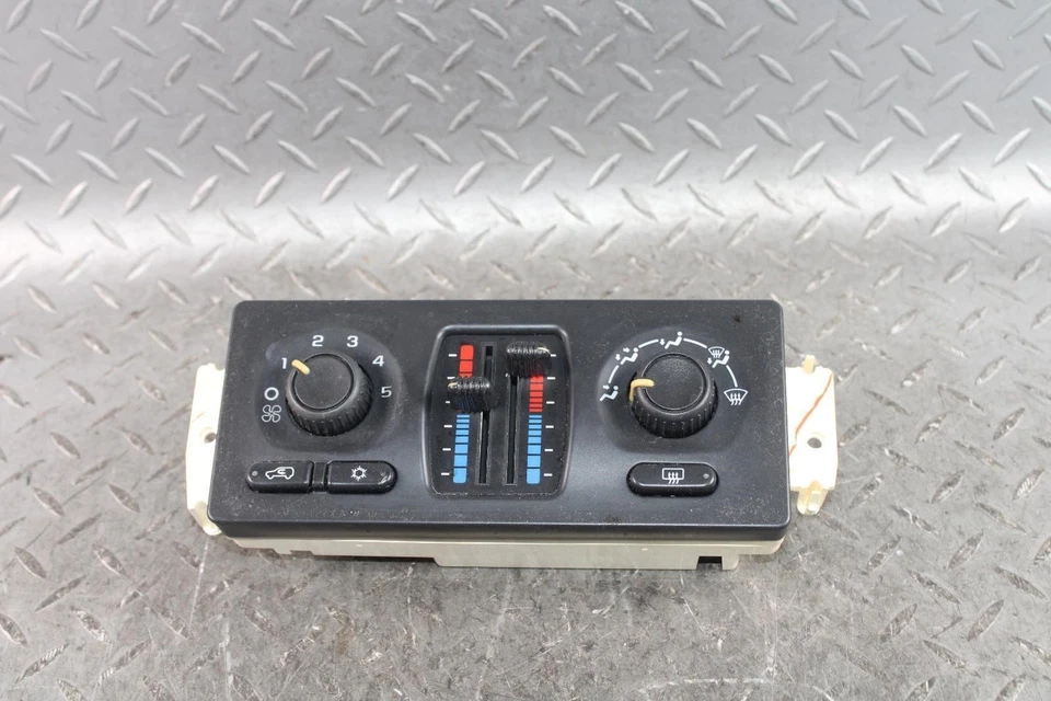 05-06 Tahoe Electronic Dashboard Dash Dual Zone Manual Heat AC Climate Control Foto 4 de 4