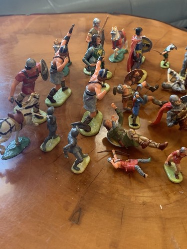 Elastolin Germany Lot of 31 Figures Medieval Crusades Knights Horse Various size - Picture 8 of 9