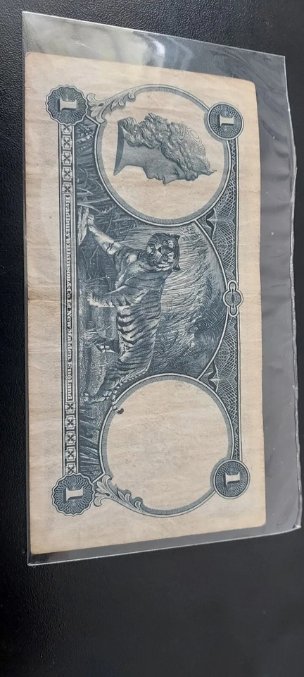 Billete de un dólar genuino de 1935 del Gobierno del Estrecho de Singapur Top Foto 4 de 4
