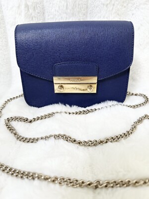 FURLAネイビーバックパック FURLA Navy Blue Crossbody With Gold Chain Strap | eBay