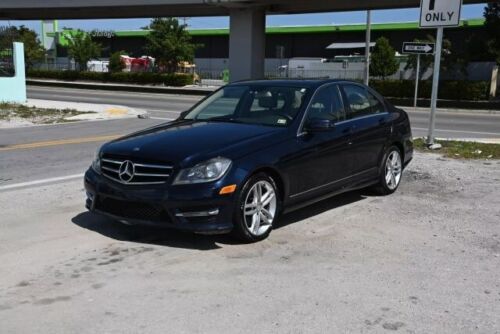 2014 Mercedes-Benz C-Class C 300 4MATIC Luxury Sedan 4D