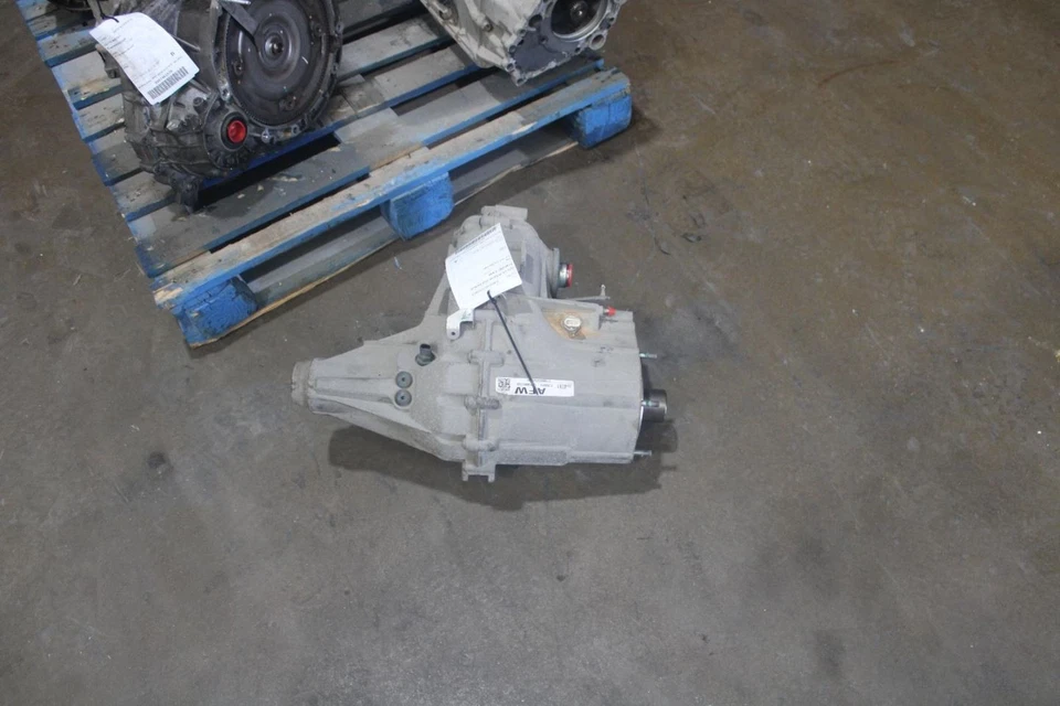 2015 Chevrolet Silverado 2500 4WD Transfer Case, Used, 116K Miles, OEM - Image 4 of 4