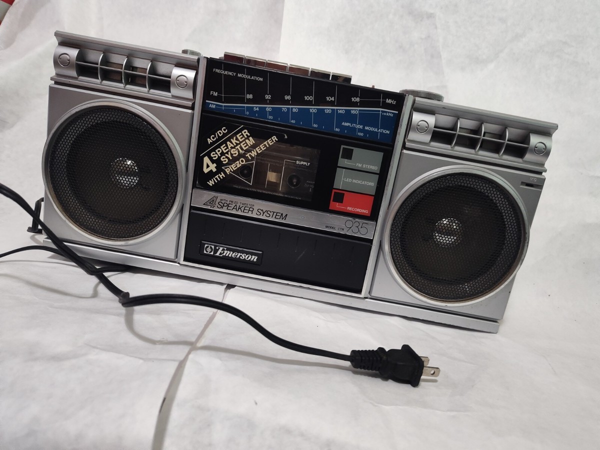 Vintage Boombox Emerson CTR 935 AM FM Radio Cassette Player