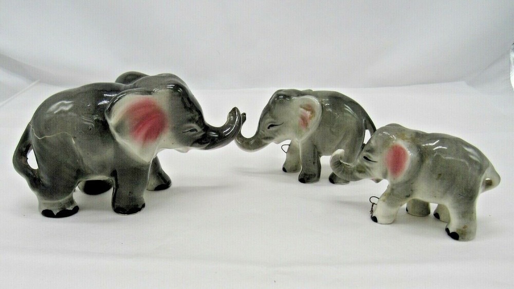 3 Vintage Elephant Ceramic Porcelain Figurines Japan Mama w/ Baby AS IS Rescue