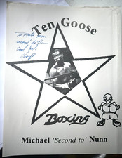 MICHAEL  NUNN   -  AMERICAN   BOXER -  AUTOGRAPHED  PHOTO DISPLAY
