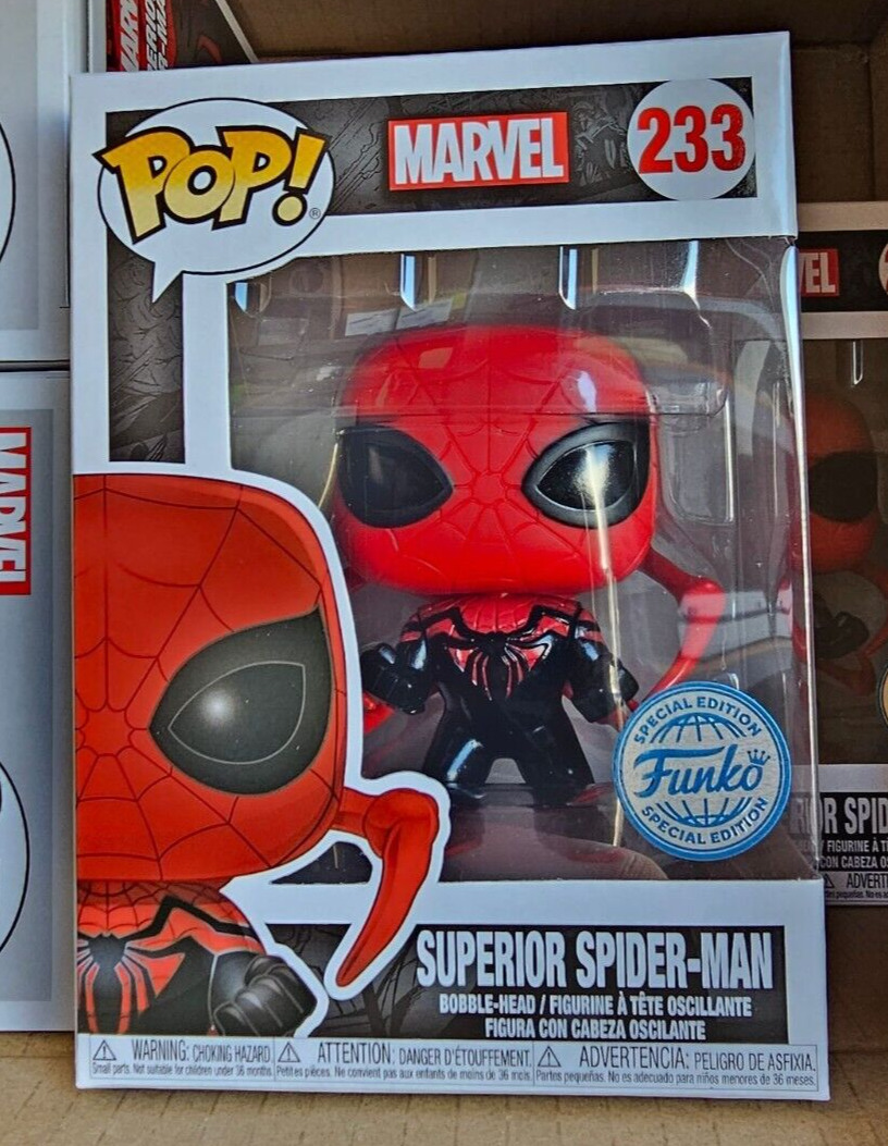 Funko Pop Marver's Superior SpiderMan Figure w/ Protector SPECIAL EDITION