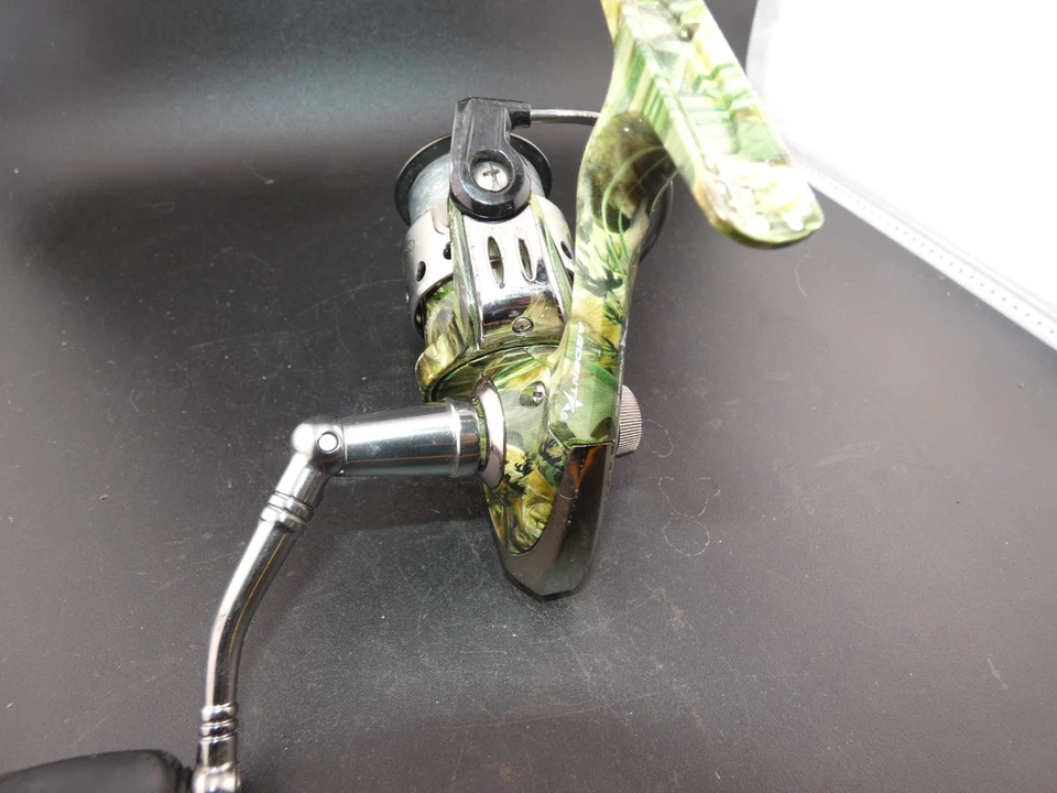 Carrete de pesca Ardent Evercast MQ 2000 carrete giratorio camuflaje de pescado Foto 4 de 4