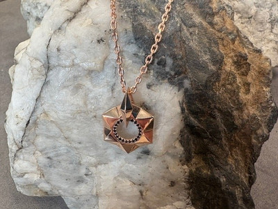 Walisischer Julien Macdonald x Clogau facettierter Anhänger 9 kt Rotgold (22 Zoll) selten Wales