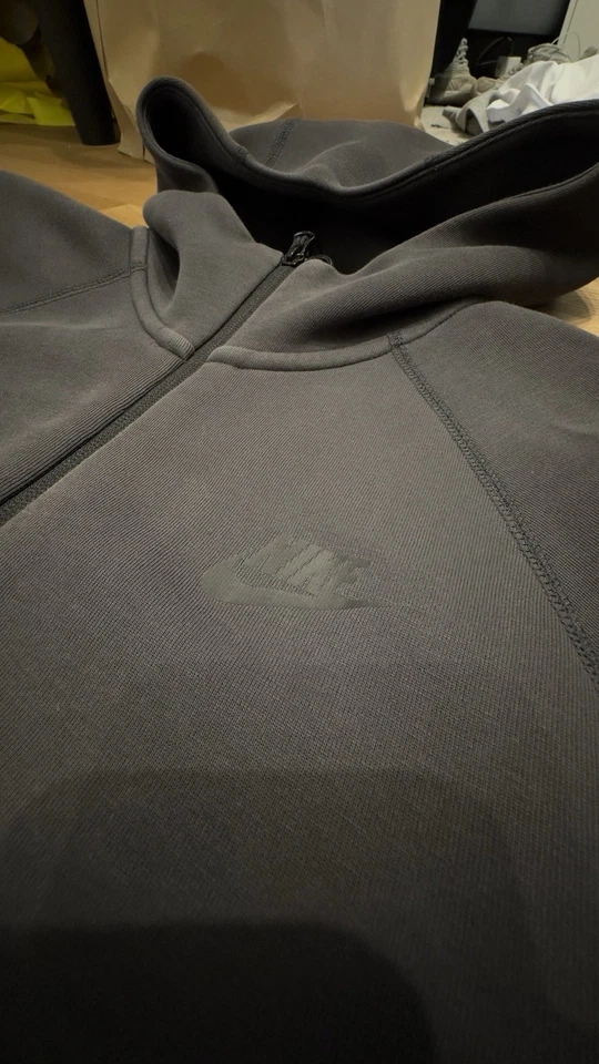 Nike Tech Fleece, Foto 2 von 4