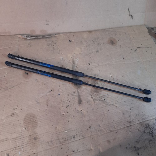 Opel Corsa D Dämpfer Gasdruckdämpfer Satz 13182309 2er Set