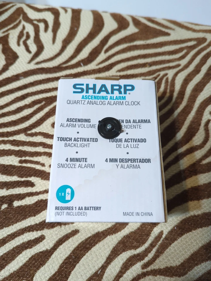 Sharp Quartz Black Analog Ascending Alarm Clock Battery Operated - New In Box - Image 4 of 4