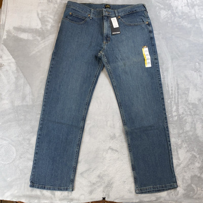 NEW Lee Men's 36 x 30 Regular Fit Straight Medium Wash Jeans NWT