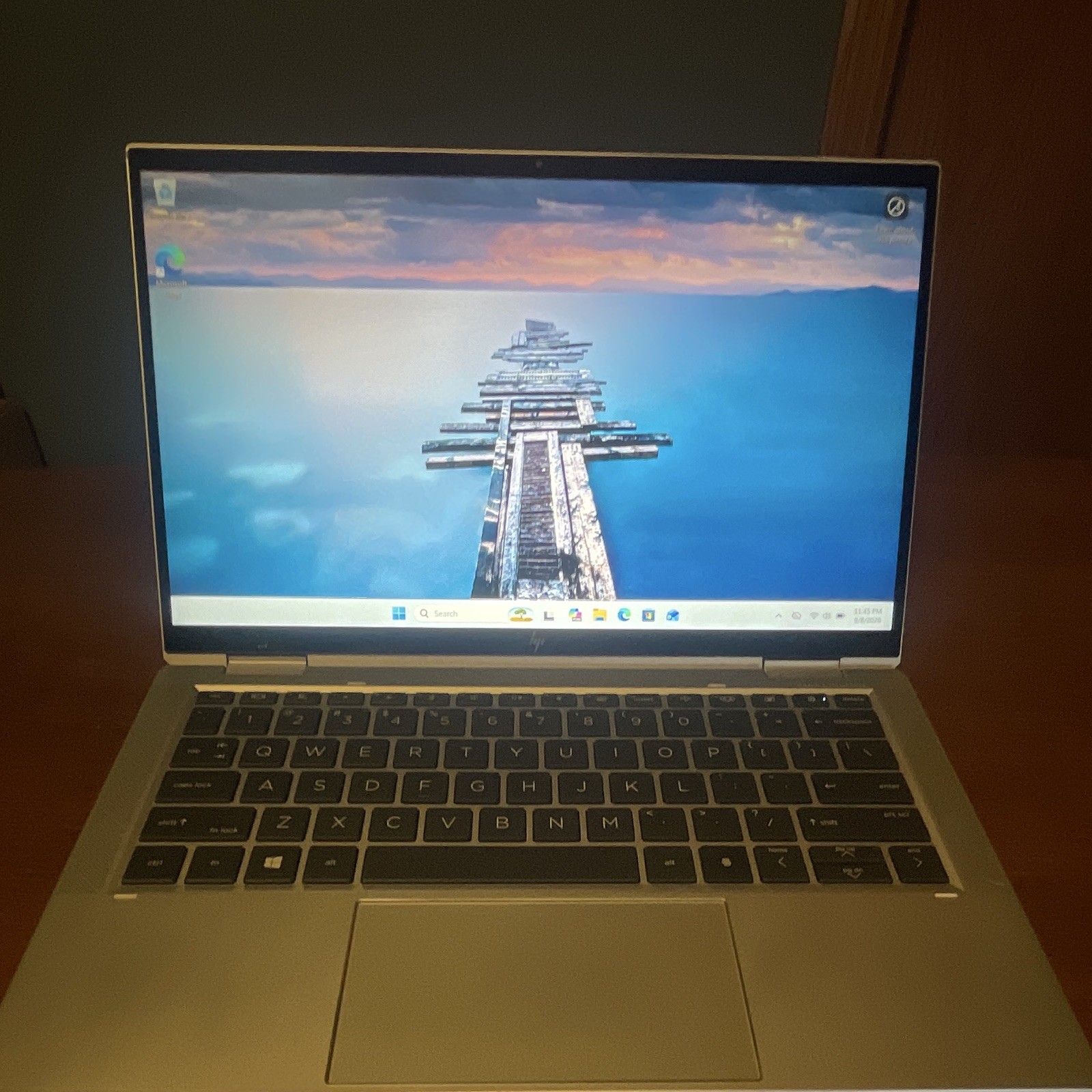 hp elitebook, 13-Inch Laptop, with Intel Core i7, Windows 11 Home