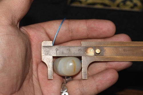 Ancient Tibetan Himalayan Banded Agate Stone Bead in Perfect Condition - 第 5/5 張圖片