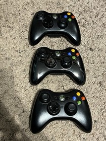 Xbox 360S Console w/3 Controllers, 250GB HHD, Kinect, Cables, Tested & Working🔥
