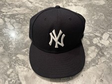 New Era New York Yankees Baseball 7 1/4 Fitted Cap -Navy 59FIFTY New w/o Tags