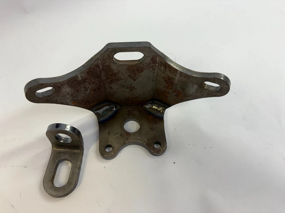 Soporte de montaje de motor superior personalizado Buell Sportster Redneck Engineering Foto 3 de 3