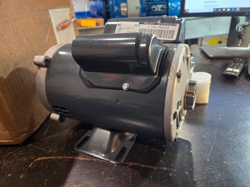 Marathon E261A Motor 1/2 HP 1800 Rpm 100-120/200-240 56C 56B17D11029A NEW $325 - Picture 2 of 6