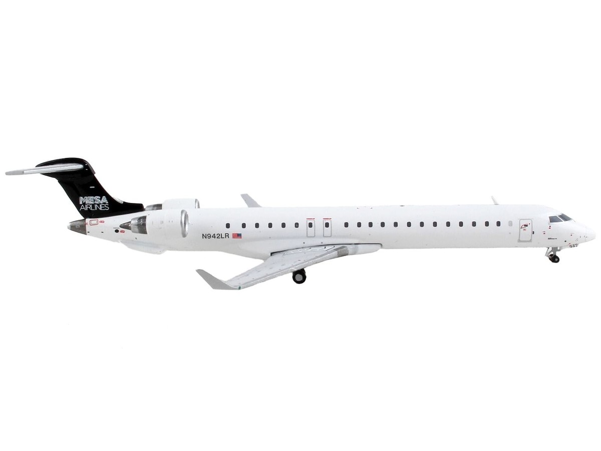 メサ・エアラインズ CRJ900ER  N942LR Amazon | Gemini Jets 1/400 CRJ900ER メサ航空 N942LR 完成品