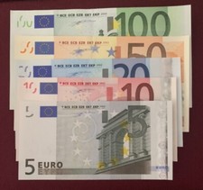 Set 5,10,20,50,100 Euros European Union / Spain 2002 Prefix ( V ) DUISENBERG UNC
