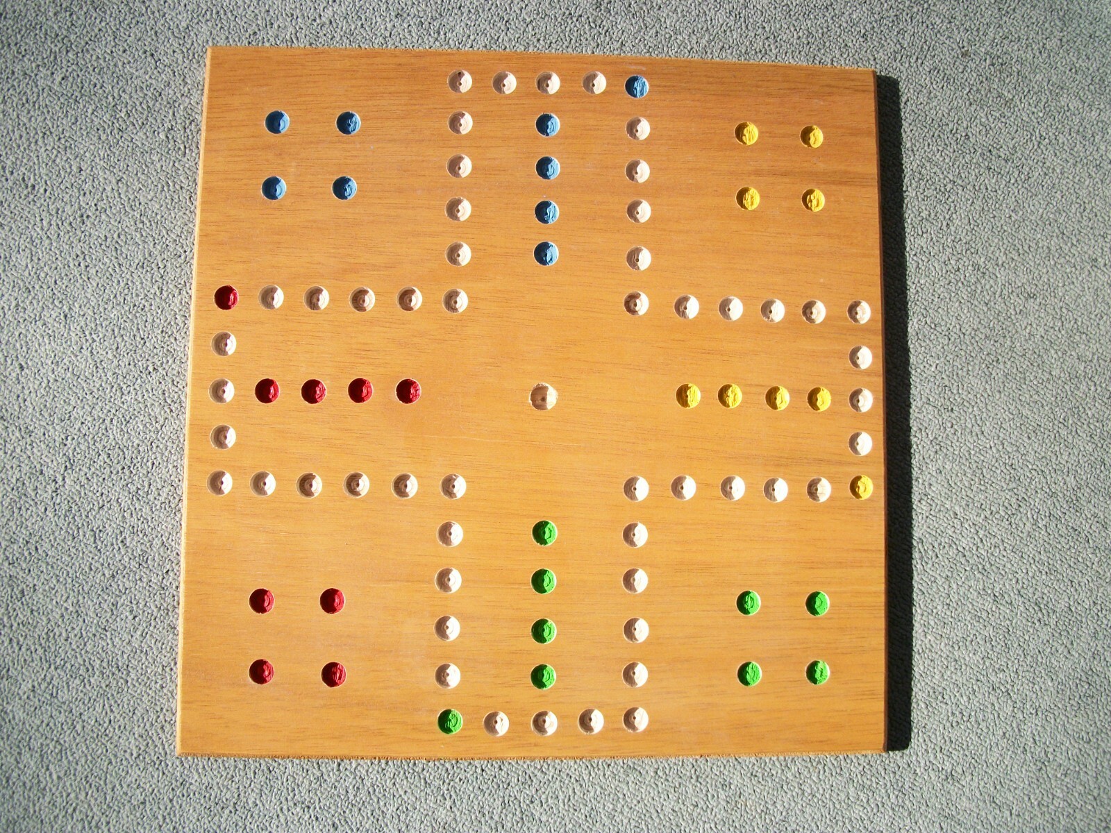 Wahoo marble board game